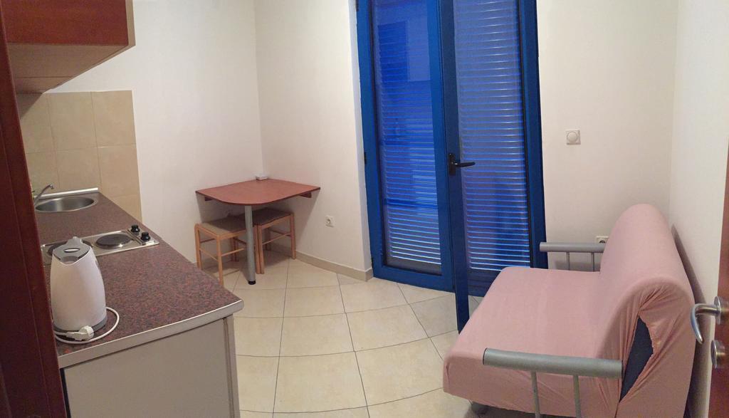 Apartmani Mainski Put 39 Budva Phòng bức ảnh