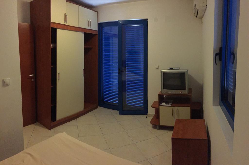 Apartmani Mainski Put 39 Budva Ngoại thất bức ảnh